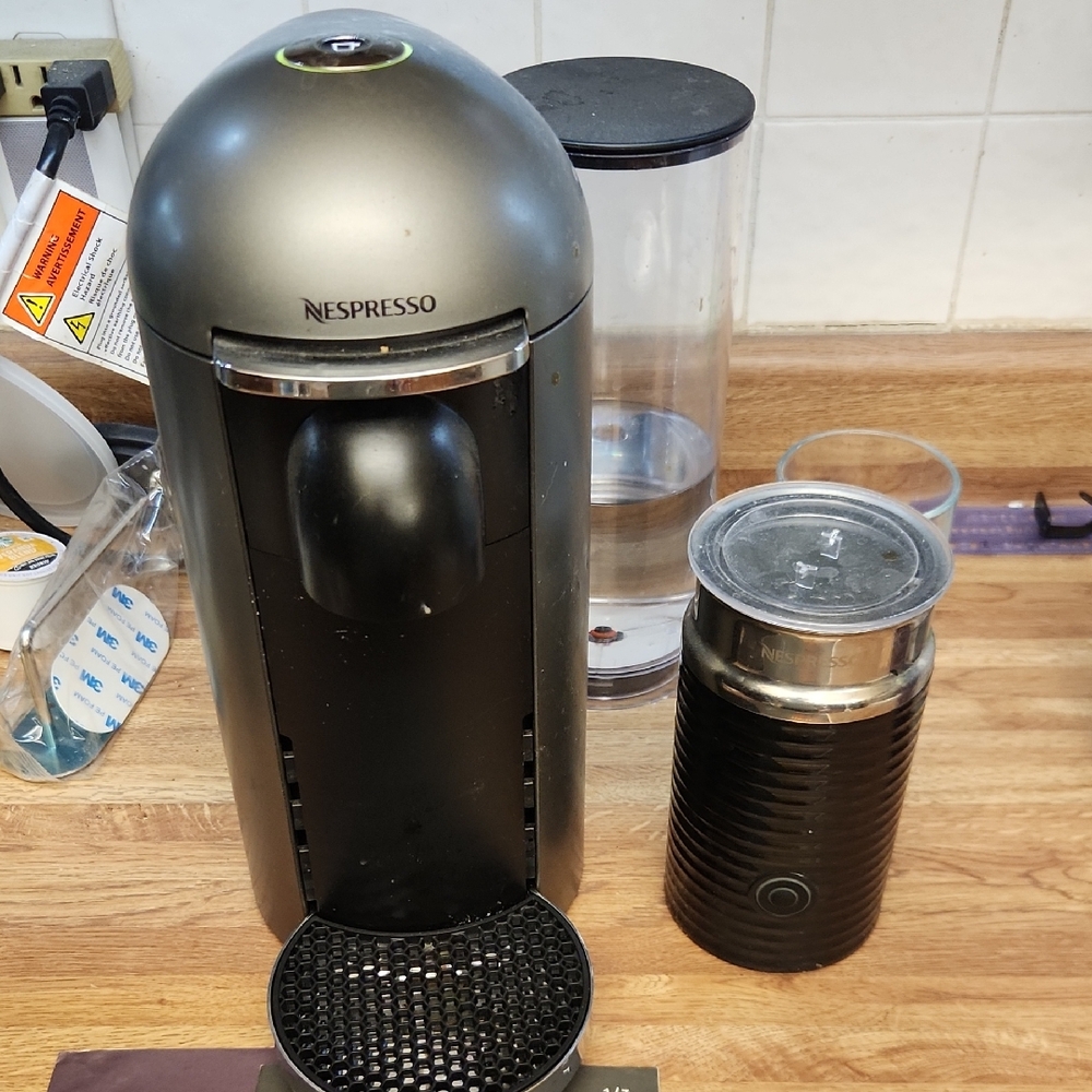 Nespresso Vertuo Coffee Machine and Milk Frother Set